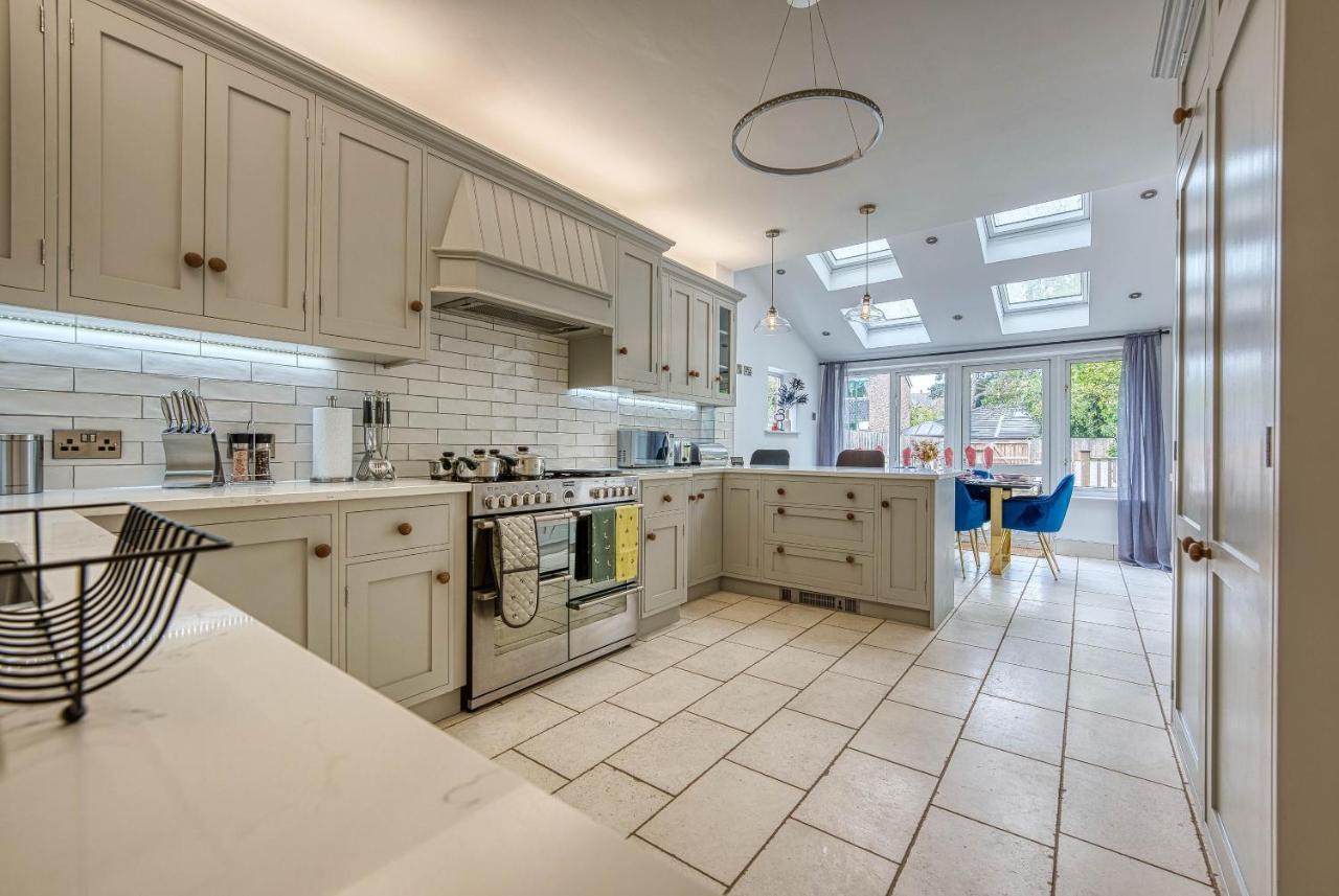 Spacious Nottingham Abode - Sleeps 16 エクステリア 写真